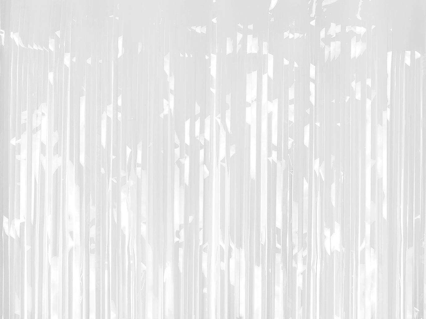 WHITE FRINGE CURTAIN BACKDROP 3 x 6.5 FT