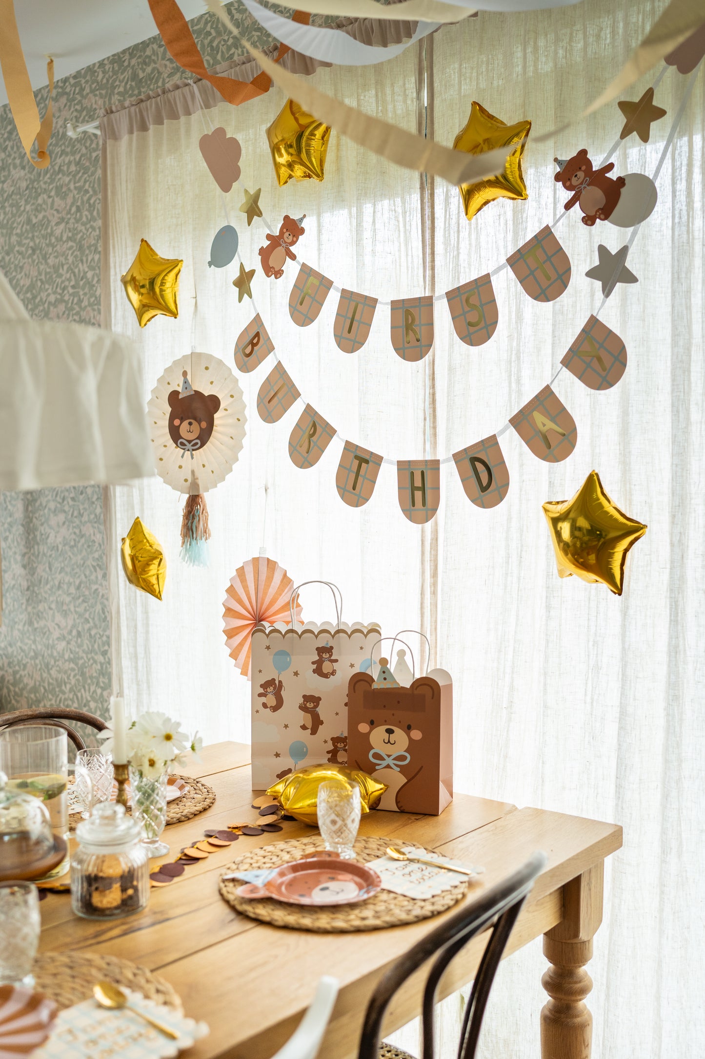 first birthday teddy bear themed party supplies and gift bags