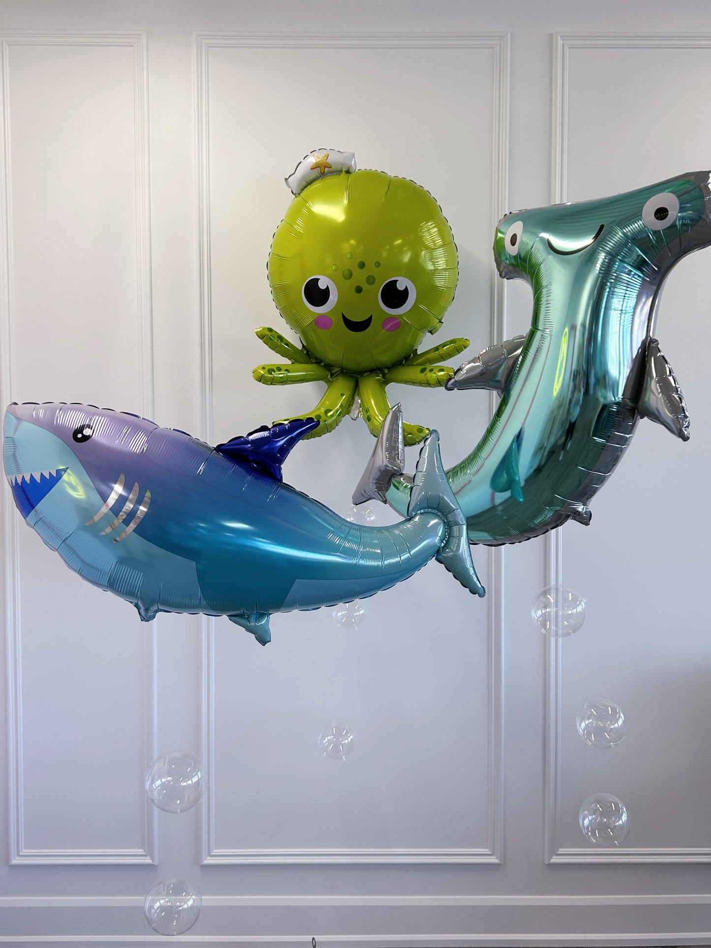 SHARK FOIL BALLOON