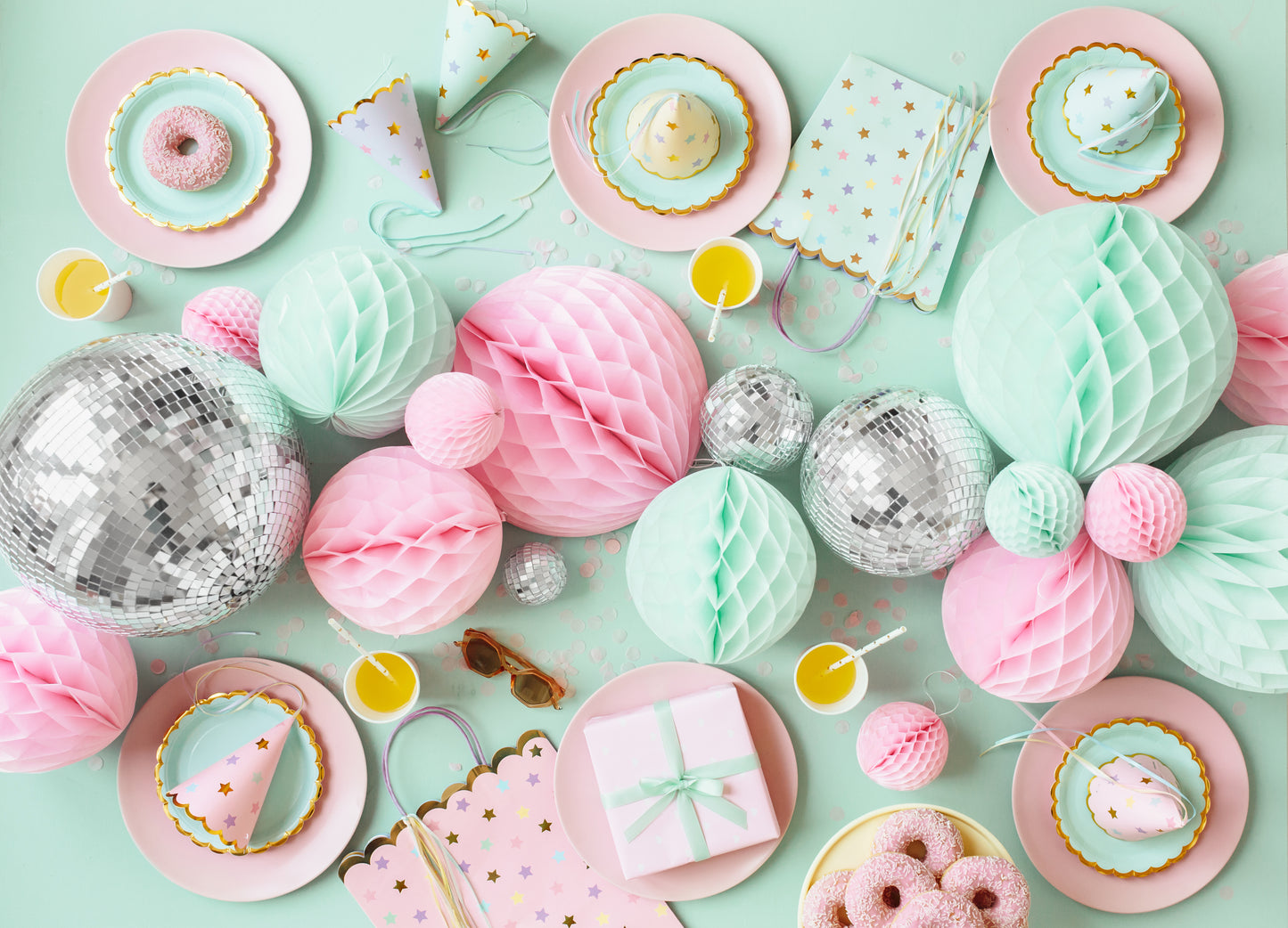 stars party hats pack of 6