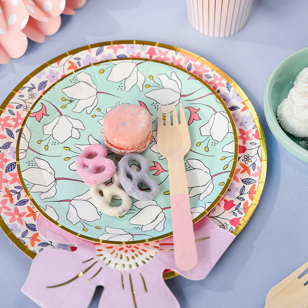IN FULL BLOOM SMALL PAPER PLATES