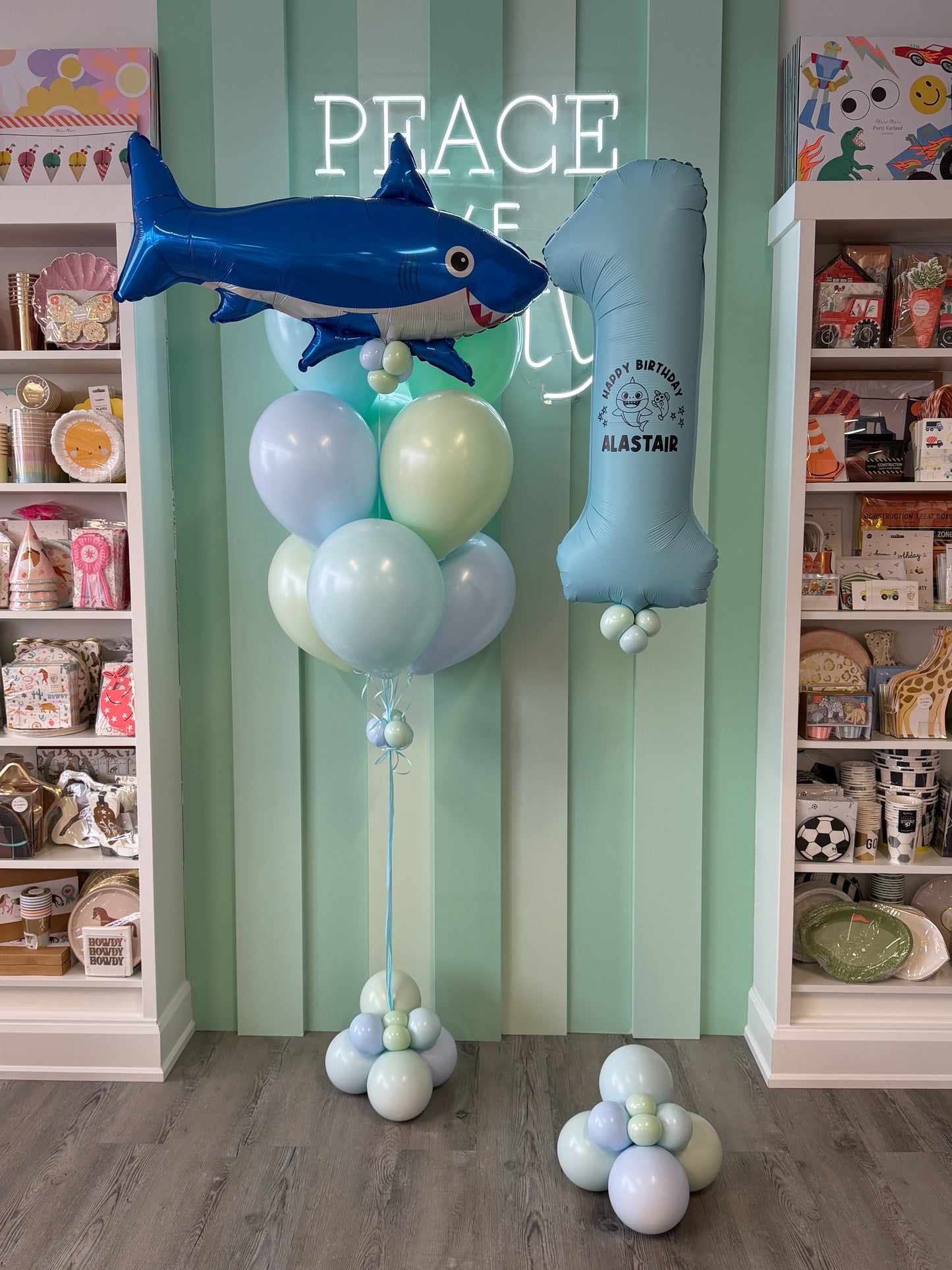 BABY SHARK INSPRIED BALLOONS