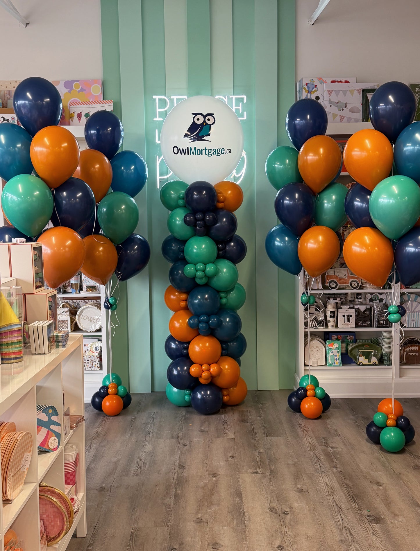 CUSTOM BRANDED BALLOON TOWER PACKAGE