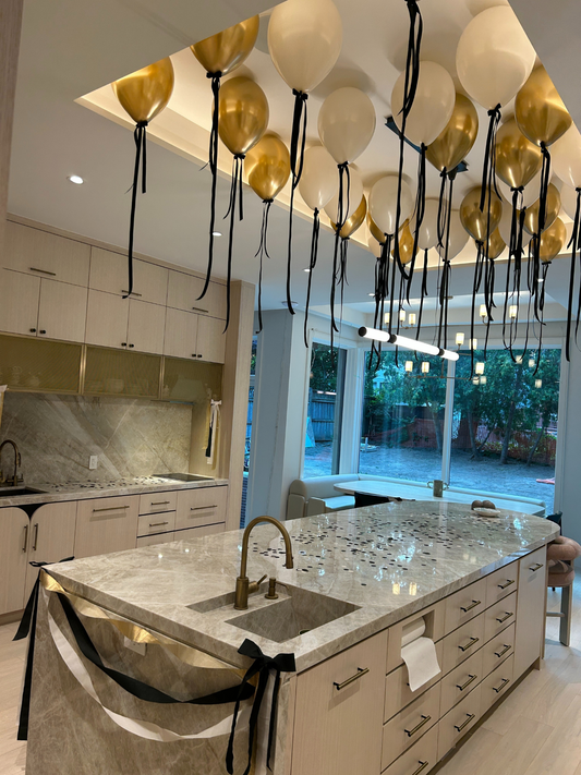 NYE CEILING BALLOONS ✨