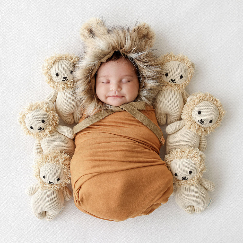 baby lion by cuddle + kind
