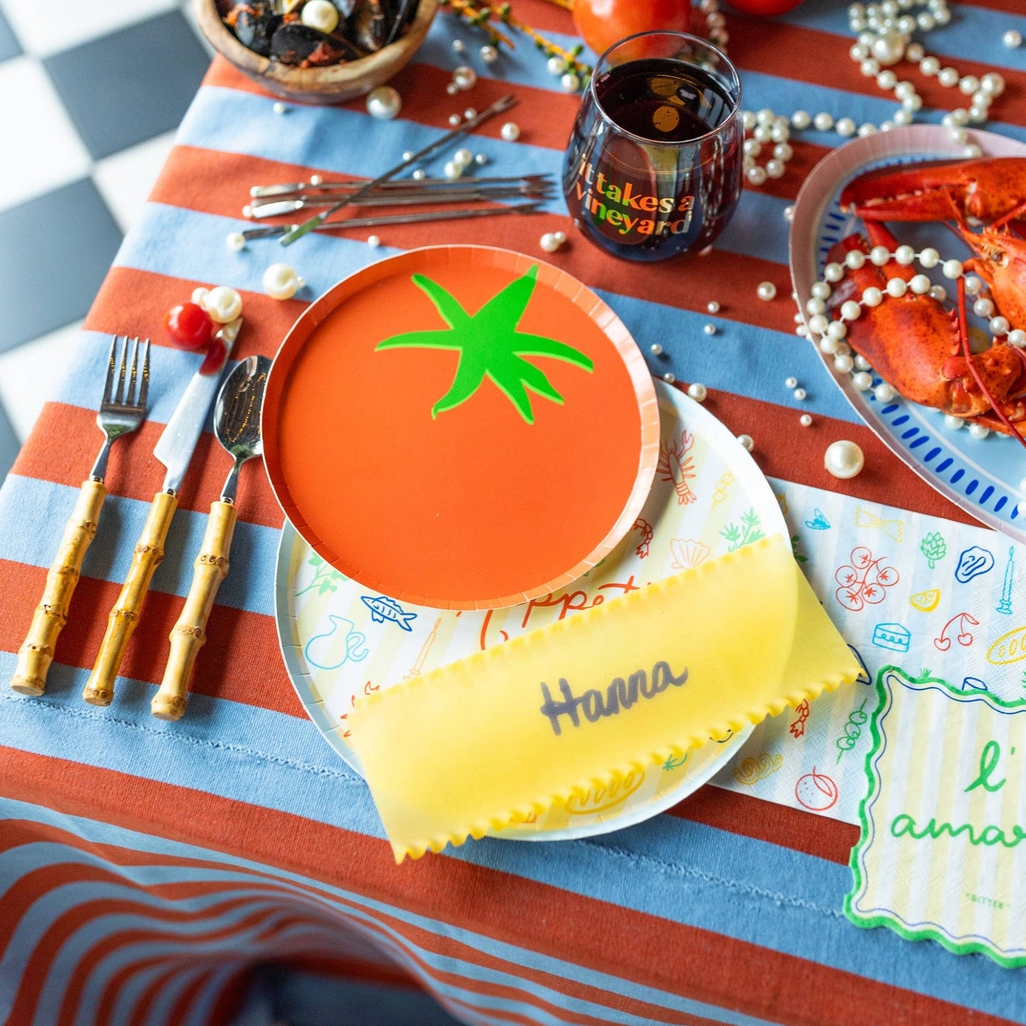 LE DINNER TOMATO DESSERT PLATES