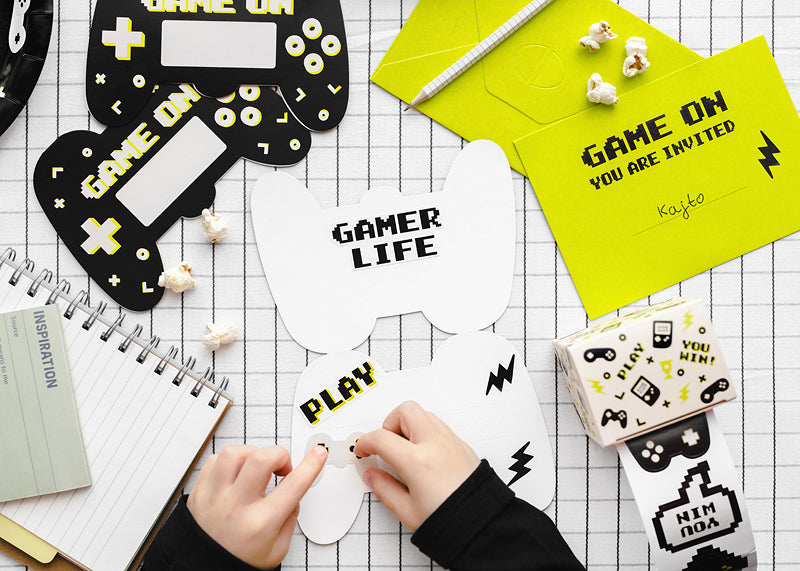 MINI GAMER STICKER BOX – CONFETTIMYPARTY