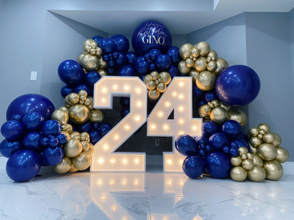 MARQUEE NUMBERS + BALLOON GARLAND