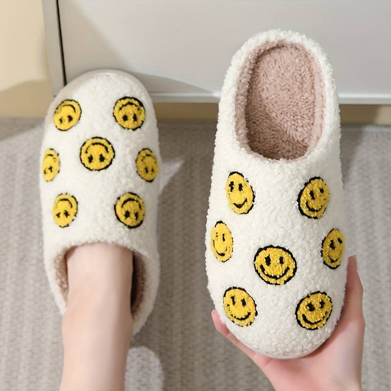 FUZZY HAPPY FACE SLIPPERS - SMALL PATTERN