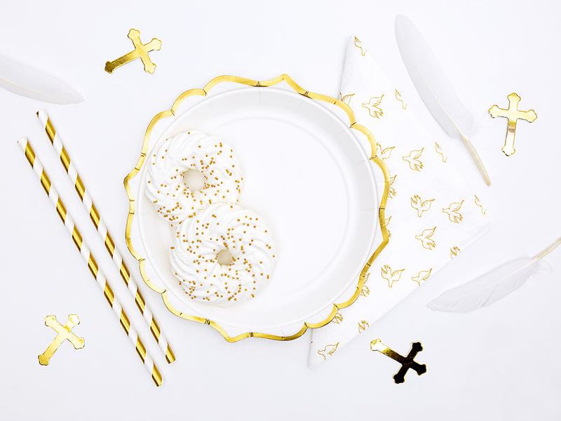 WHITE AND GOLD TRIMMED PAPER PLATES