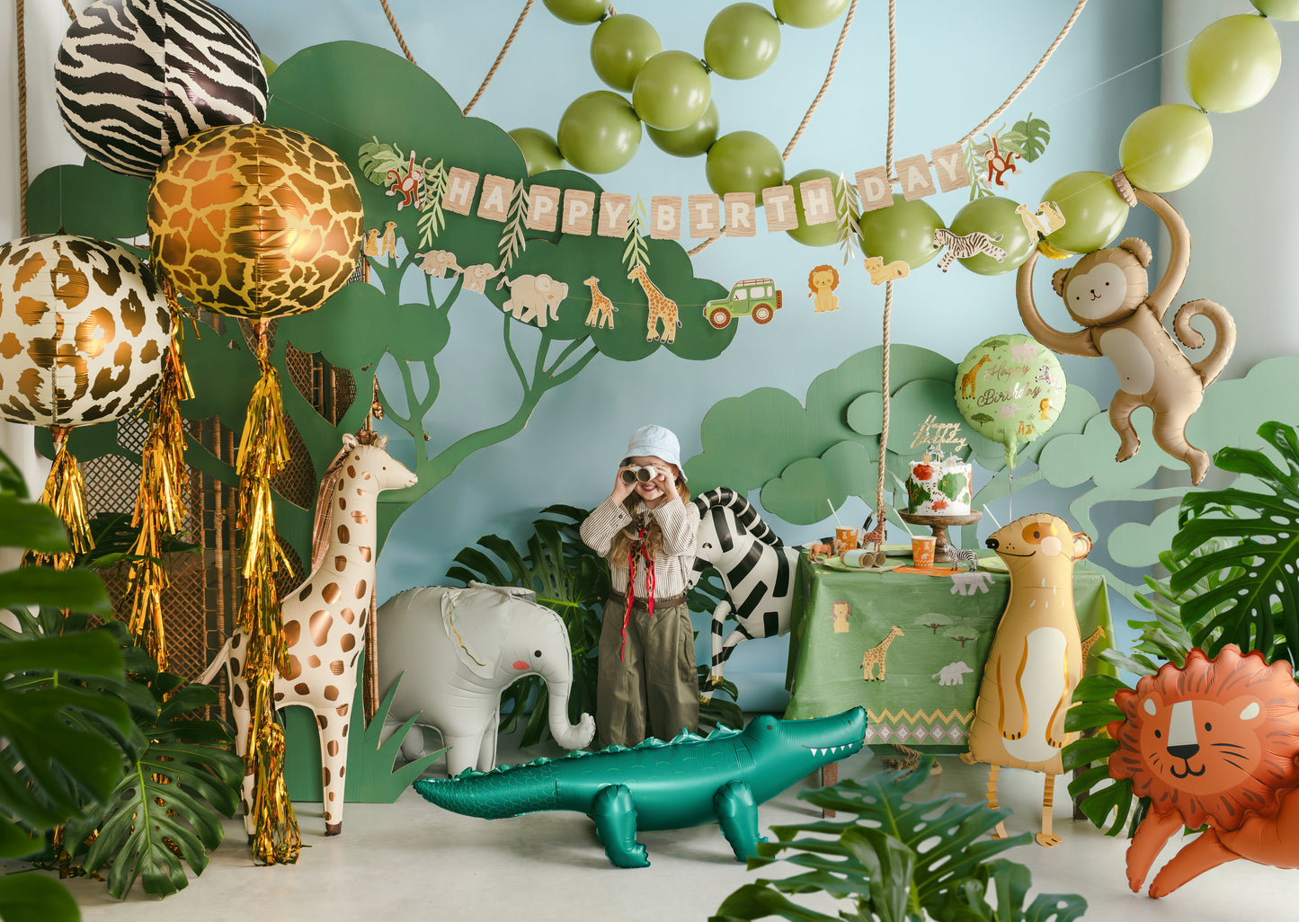 Safari themed birthday banner set with jungle animals available in Toronto and shipping across Canada