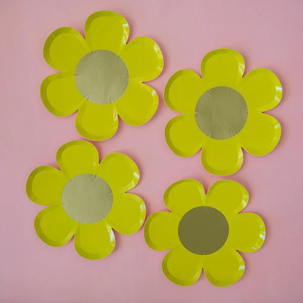 yellow daisy plates