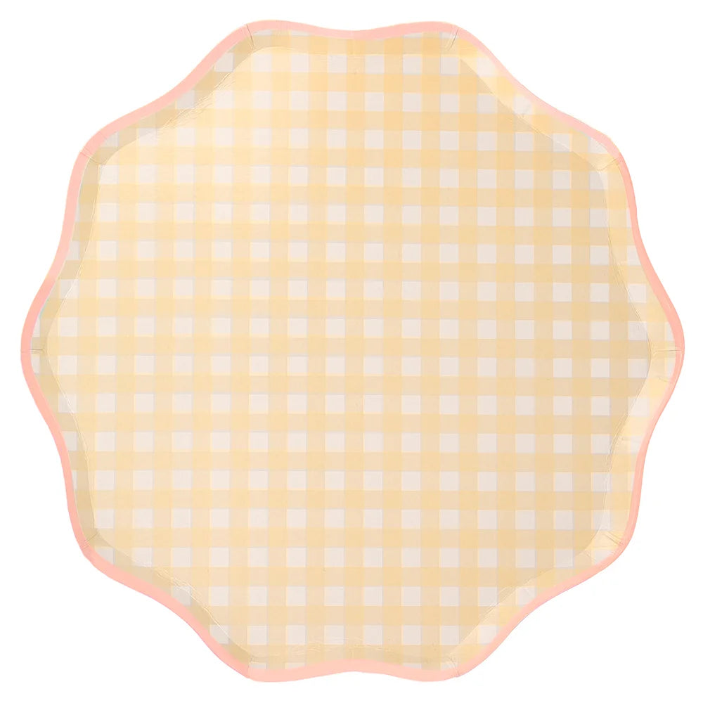 gingham style paper plates